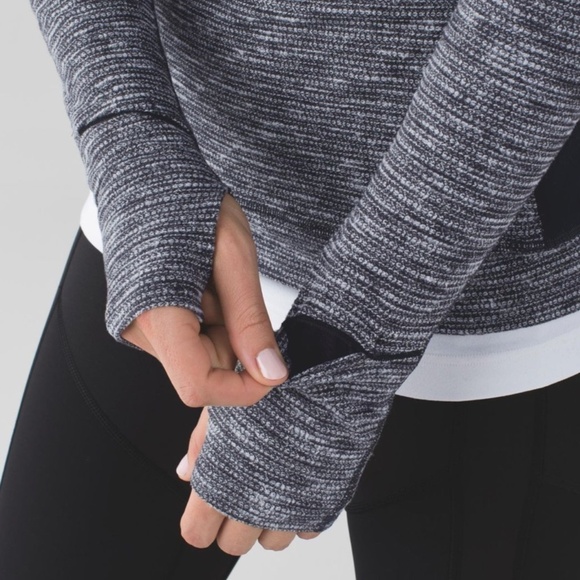 Lululemon Think Fast Long Sleeve in Color: Coco Pique Black / Black (Size 4) - Picture 3 of 11